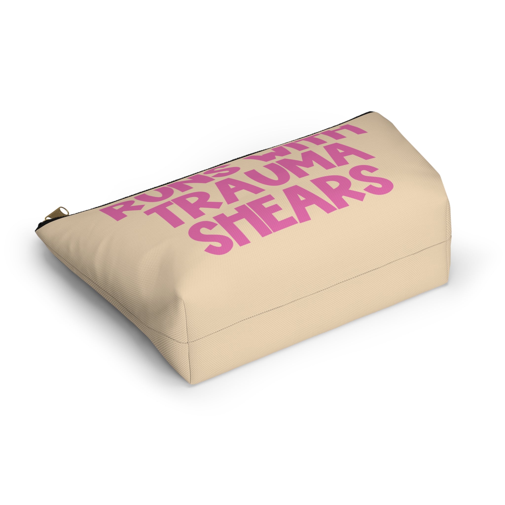 Pen Bag: Runs with trauma shears